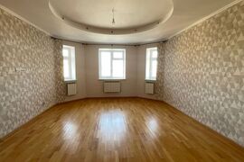 Продаётся 3-комнатная квартира в самом центре города