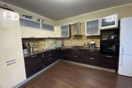 Продается 2х комнатная квартира  85,9 кв.м.в центре города.