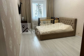 3-к. квартира, 85,7 м², 3/6 эт.