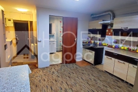 Продается жилой гараж 47,9 м² на участке 28 м² в центральной части 