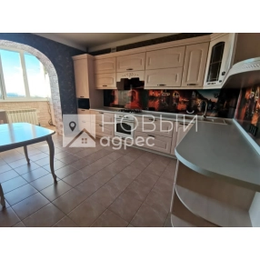 Продается 2х комнатная квартира 70.7 кв.м. в нагорной части города.